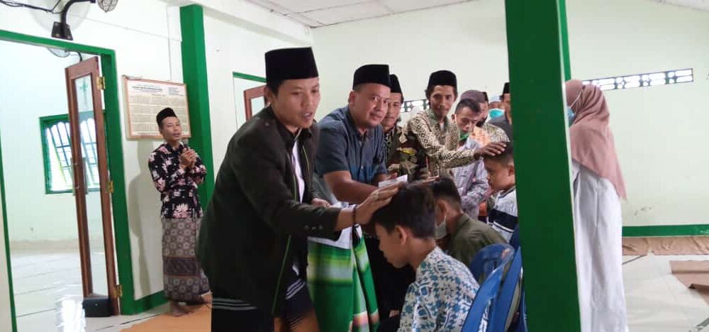 Ranting Nahdlatul Ulama Bedono Pageron Bersama GP Ansor dan Masyarakat Santuni Anak Yatim Piatu pada 10 Muharram