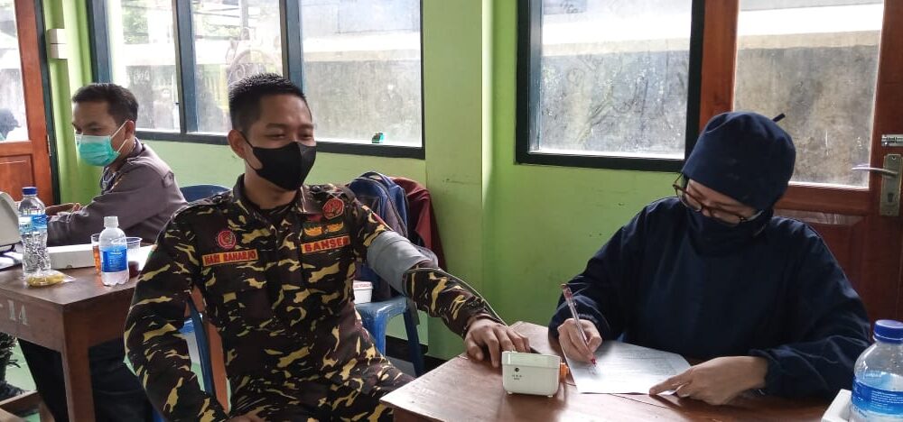 Bersama Ansor-Banser, Polres Purworejo Gelar Vaksinasi Massal Tahap Pertama