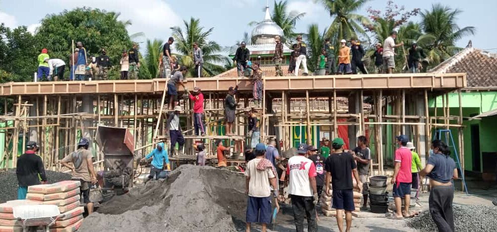 Khidmah MWC NU Kemiri Gerakkan Ansor Banser, Bantu Renovasi Masjid Kauman Kemiri
