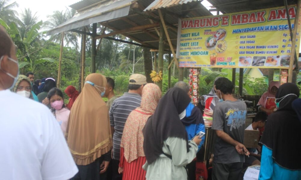 Lembaga Ekonomi Ranting Nu Brenggong Prakarsai Pasar Minggon Segelap