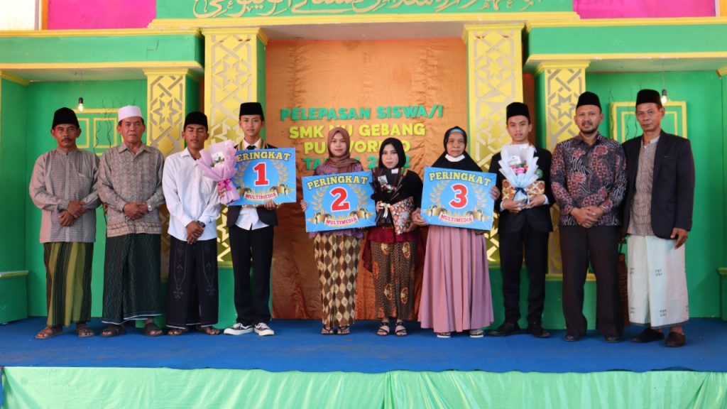 SMK NU Gebang Gelar Wisuda Siswa Tahun Pelajaran 2021/2022