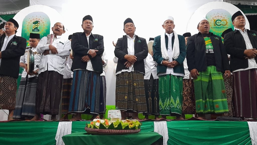 GEMA TAHLIL DAN SHOLAWAT MENAMBAH KHIDMAT SATU ABAD NU