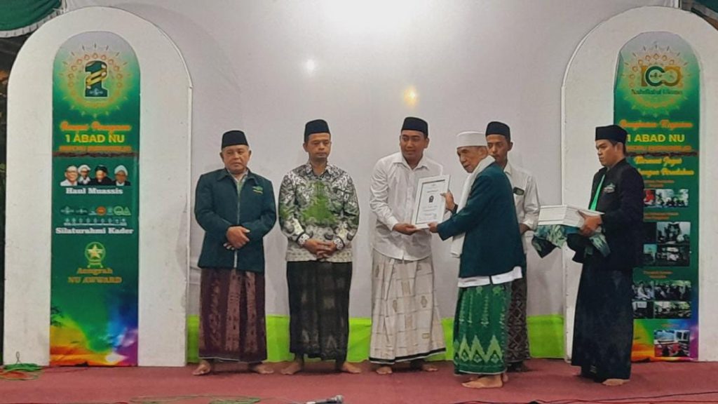 11 Tokoh di Kecamatan Purworejo terima NU Award dari MWCNU Purworejo