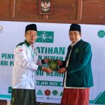 Bidang Dakwah MWC NU Kemiri Luncurkan Buku Khutbah Jumat NU